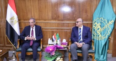 وزير الاتصالات: انتهاء تطوير 170 مركز بريد وإنشاء 150 برج اتصالات في القليوبية 2 وزير الاتصالات: انتهاء تطوير 170 مركز بريد وإنشاء 150 برج اتصالات في القليوبية