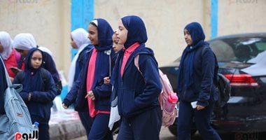 المديريات التعليمية تمنع استخدام المحمول داخل لجان الامتحانات 2 المديريات التعليمية تمنع استخدام المحمول داخل لجان الامتحانات