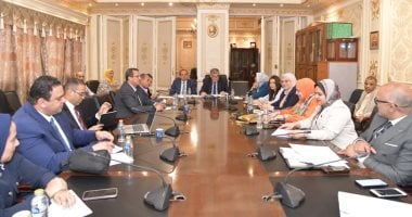 "صحة النواب توافق على تعديل قانون مزاولة الصيدلة بعد 5 سنوات دراسة وسنة تدريب" 2 “صحة النواب توافق على تعديل قانون مزاولة الصيدلة بعد 5 سنوات دراسة وسنة تدريب”