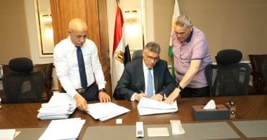 محافظ الجيزة يوافق على مخططات أحياء الوراق وإمبابة والمنيرة والعجوزة 2 محافظ الجيزة يوافق على مخططات أحياء الوراق وإمبابة والمنيرة والعجوزة