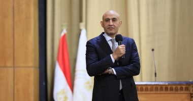 وزير التعليم يأمر بصرف مستحقات معلمي الحصة ومكافآت الامتحانات المالية 2 وزير التعليم يأمر بصرف مستحقات معلمي الحصة ومكافآت الامتحانات المالية