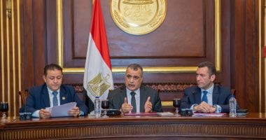 وزير الإنتاج الحربي: الصناعة أساس التنمية الاقتصادية والأمن القومي 2 وزير الإنتاج الحربي: الصناعة أساس التنمية الاقتصادية والأمن القومي