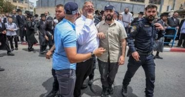 شاهد مشاجرة وزير الأمن القومي الإسرائيلي وزوجته في شوارع القدس 2 شاهد مشاجرة وزير الأمن القومي الإسرائيلي وزوجته في شوارع القدس
