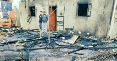 حريق يلتهم 3 منازل في دمياط والحماية المدنية تسيطر عليه دون إصابات بشرية 2 حريق يلتهم 3 منازل في دمياط والحماية المدنية تسيطر عليه دون إصابات بشرية