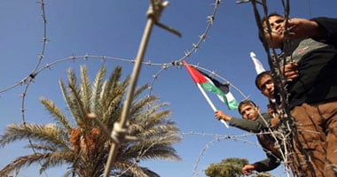واشنطن تعلن بدء إرسال مساعدات إنسانية إلى غزة وتؤكد أن إسرائيل لن تشارك فيها 2 واشنطن تعلن بدء إرسال مساعدات إنسانية إلى غزة وتؤكد أن إسرائيل لن تشارك فيها