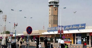 غارات إسرائيلية وأمريكية تدمر طائرات مدنية في مطار صنعاء الدولي 2 غارات إسرائيلية وأمريكية تدمر طائرات مدنية في مطار صنعاء الدولي
