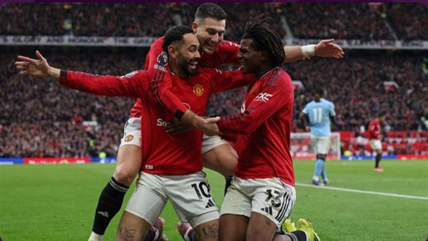 اليونايتد يحقق فوزًا مفاجئًا على السيتي بثنائية في الدوري