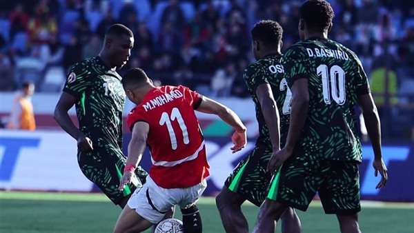 مصر تسيطر ونيجيريا تتماسك في الشوط الأول بالتعادل السلبي