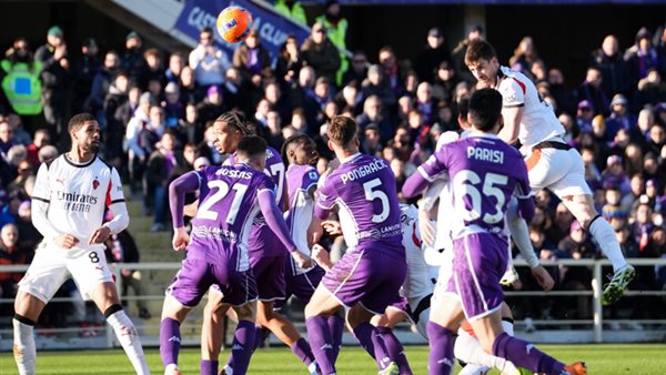 نكونكو يقود ميلان للفوز على فيورنتينا في الدوري الإيطالي