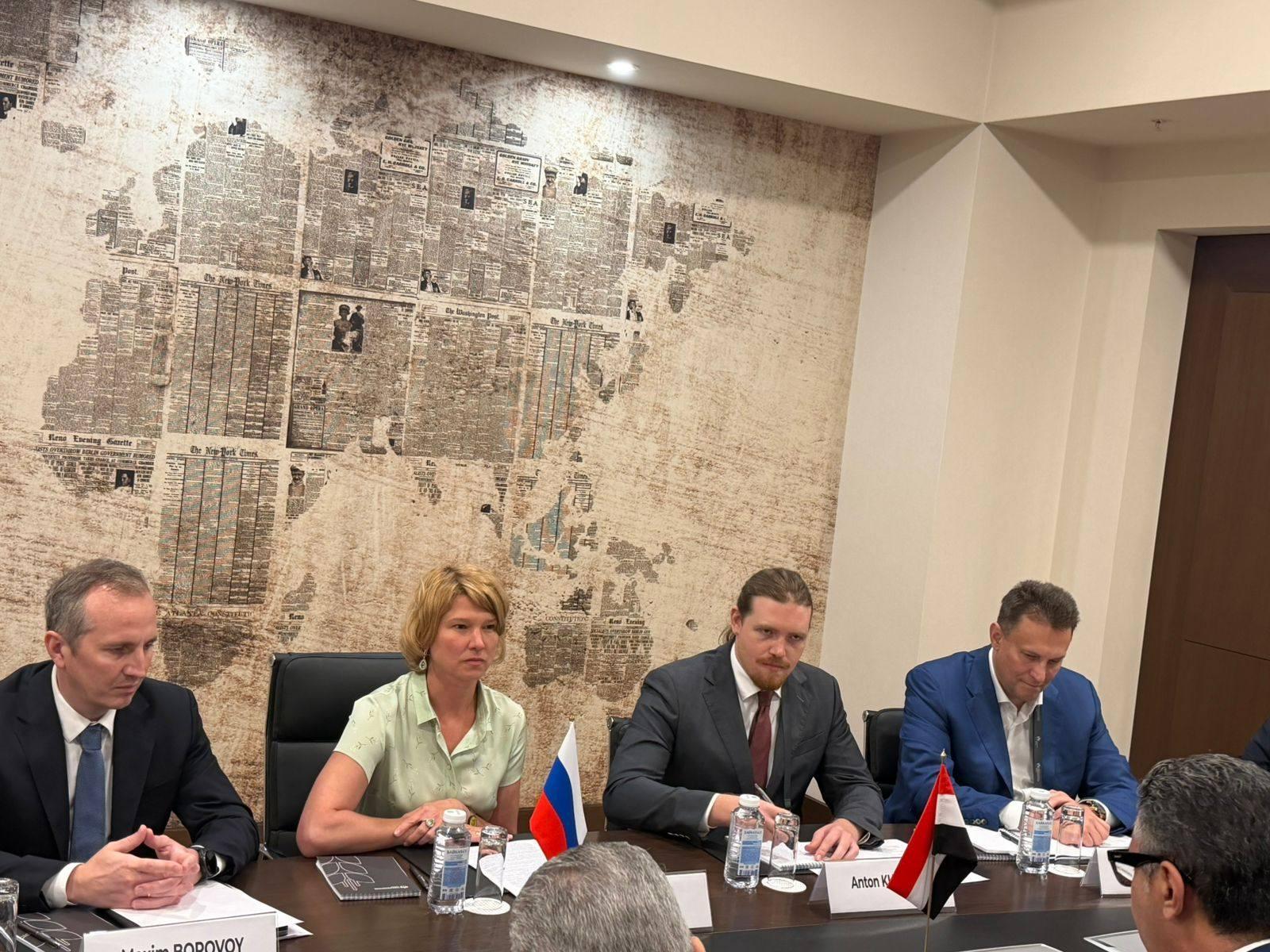 لقاء وزير التموين ووزيرة الزراعة بالاتحاد الروسي