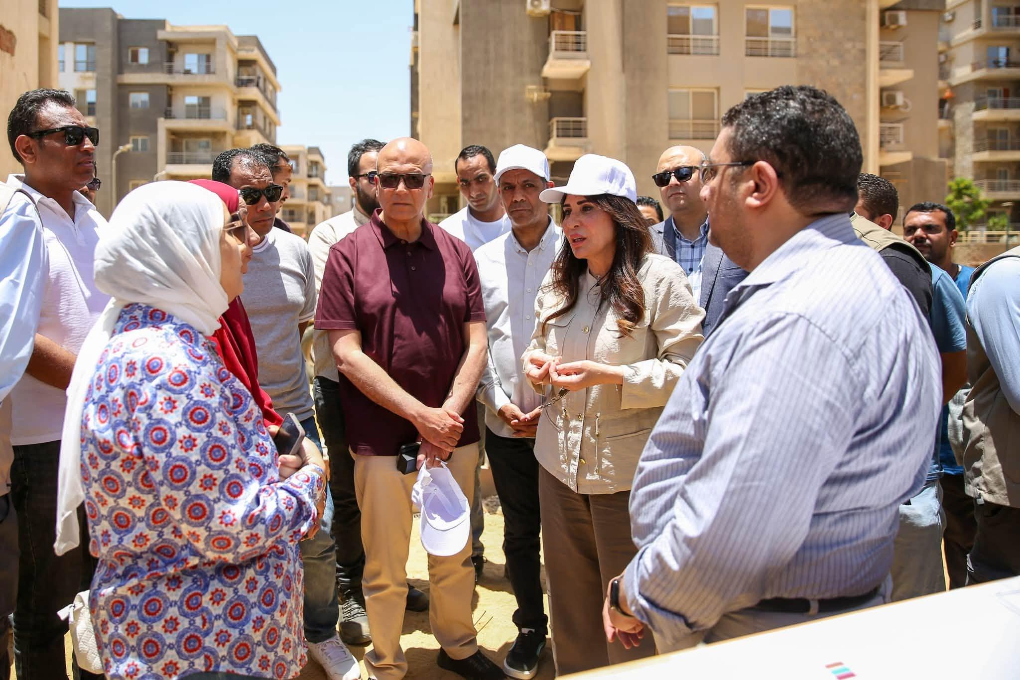 وزيرة الإسكان خلال اللقاء