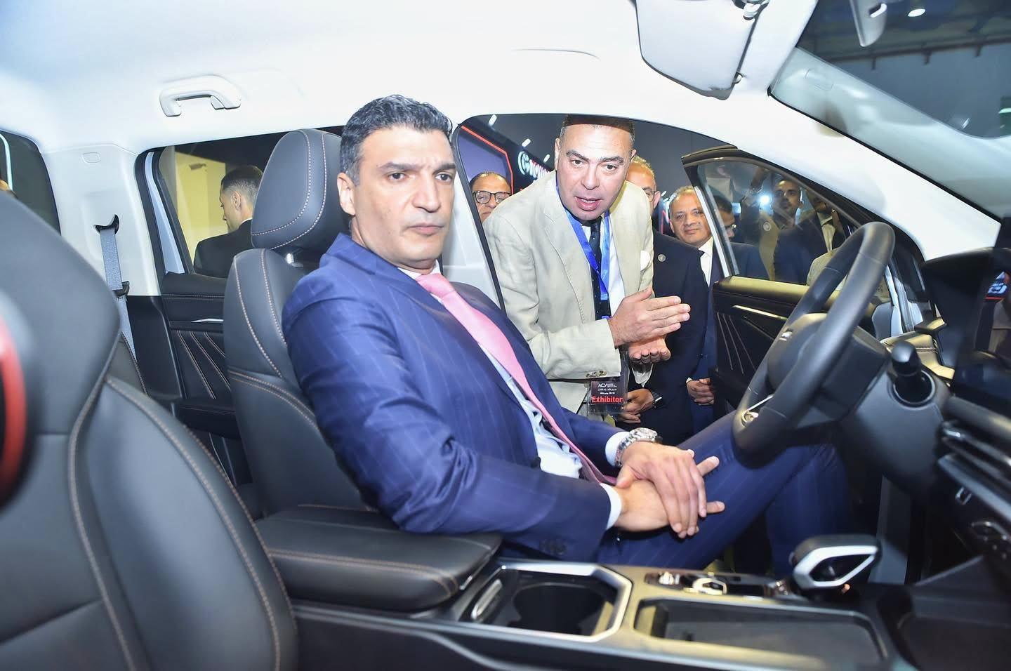 معرض الأهرام لسيارات النقل