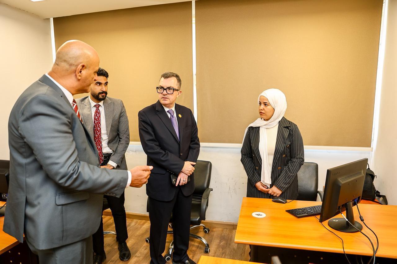 زيارة أحمد رستم لمركز البنية المعلوماتية لمنظومة التخطيط