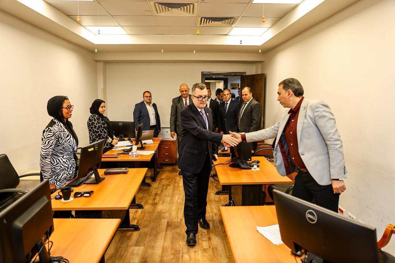 زيارة أحمد رستم لمركز البنية المعلوماتية لمنظومة التخطيط