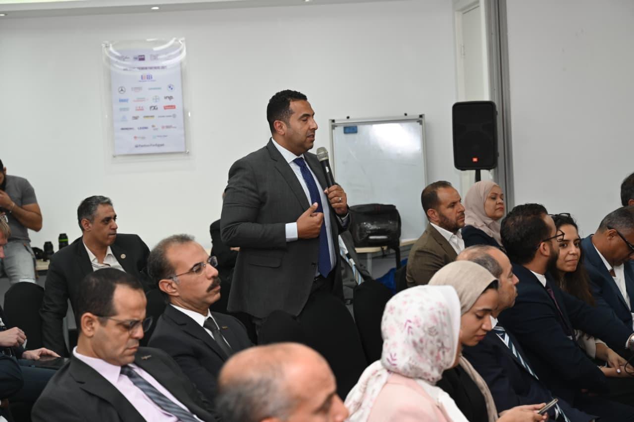 وزير الصناعة