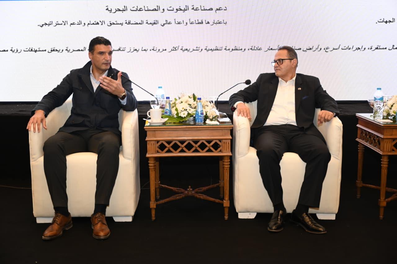لقاء خالد هاشم وزير الصناعة