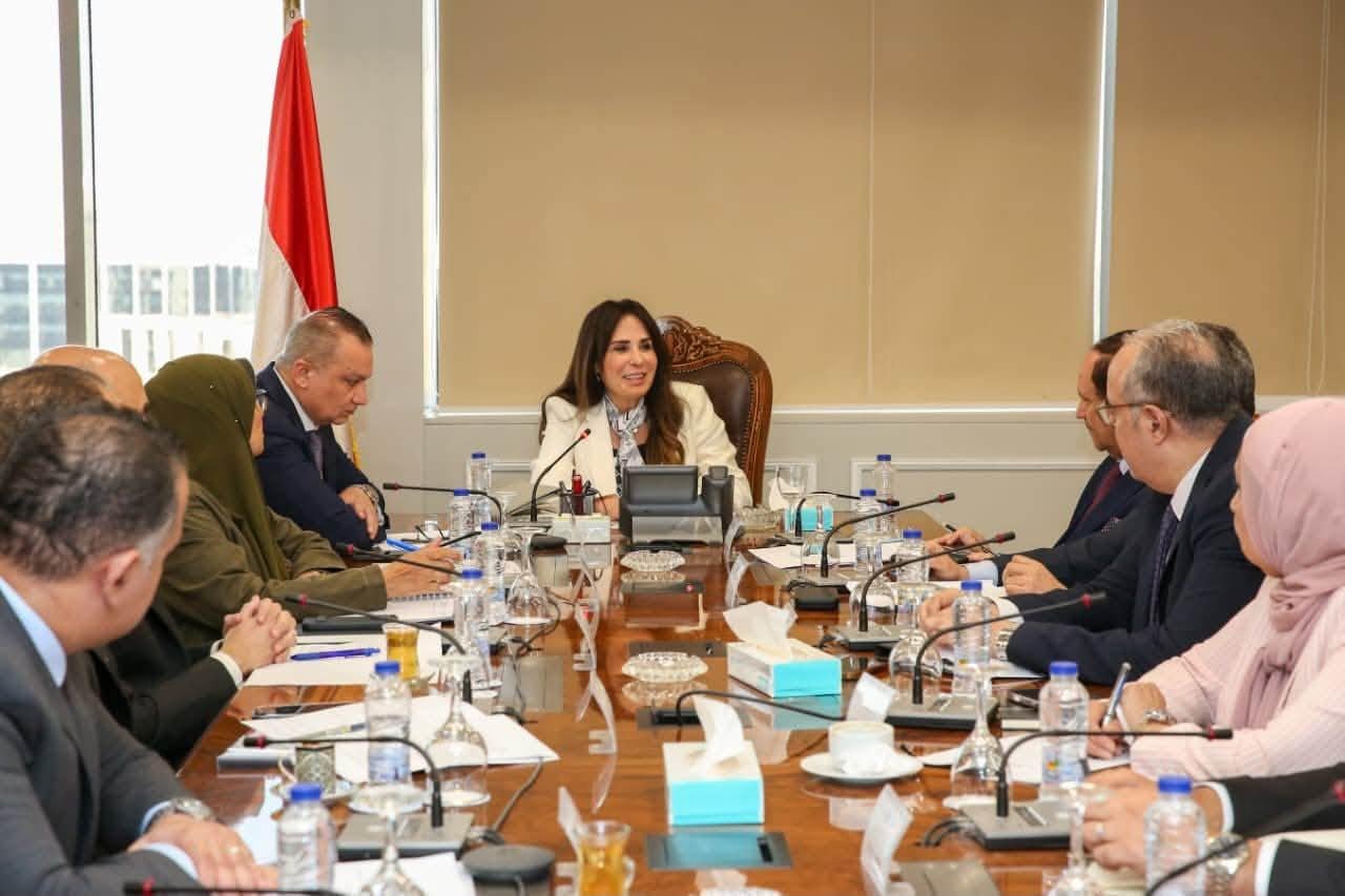 اجتماع وزيرة الإسكان