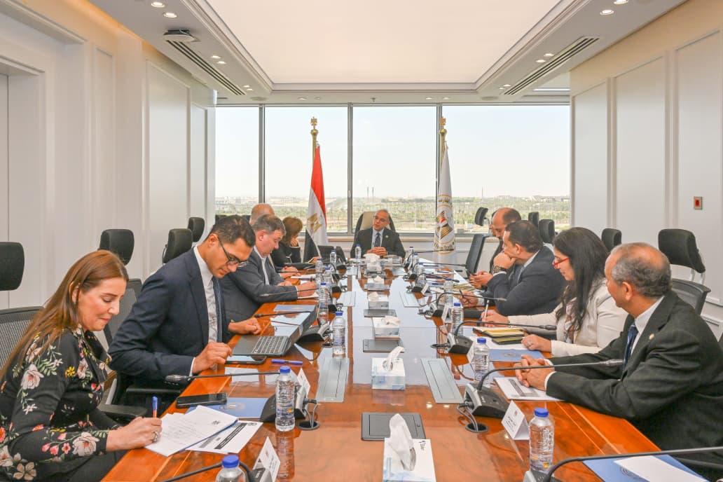 وزير الاستثمار