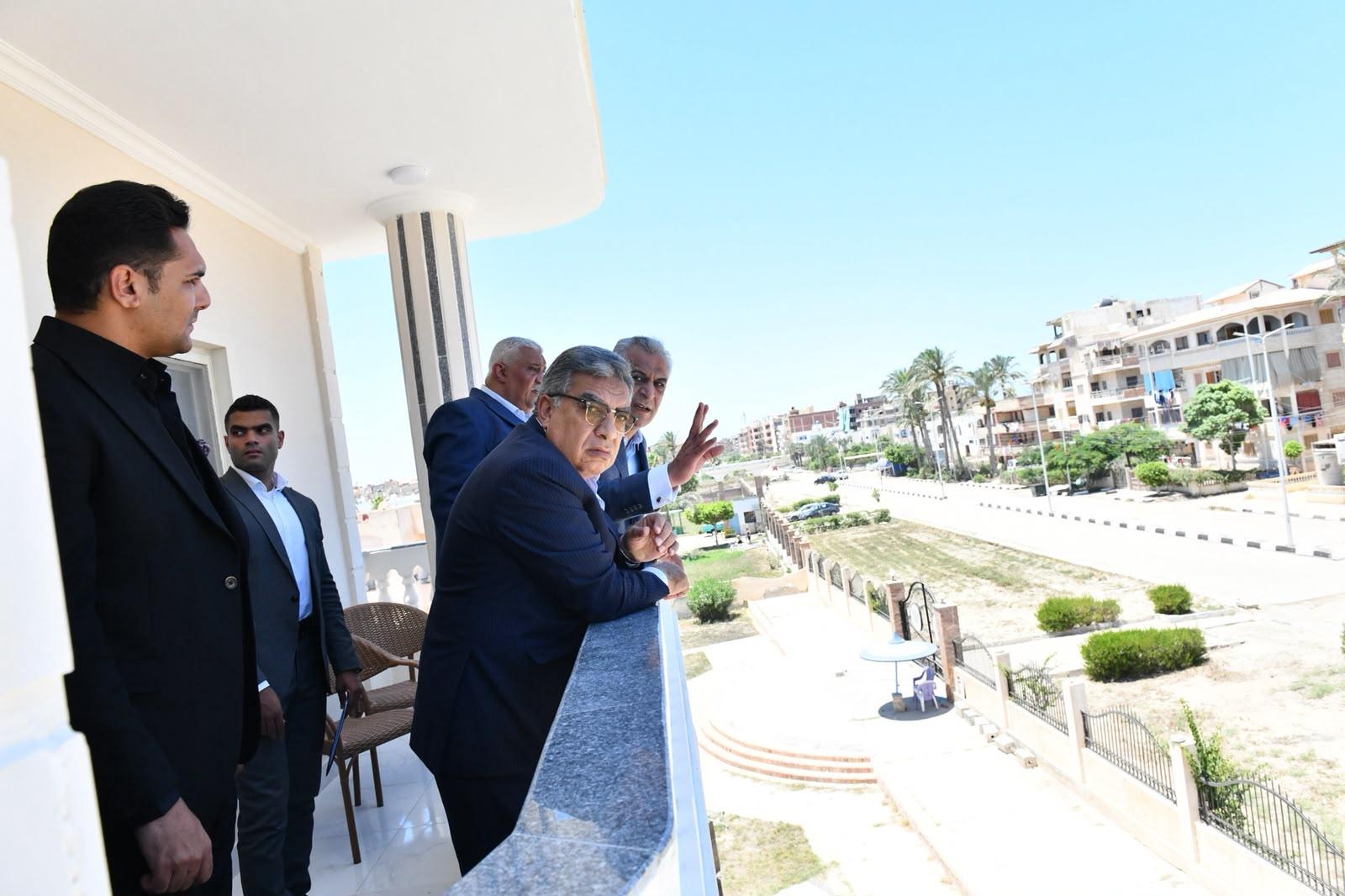 زيارة وزير الدولة للإنتاج الحربي لجمصة