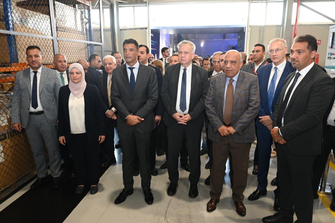 وزير الصناعة