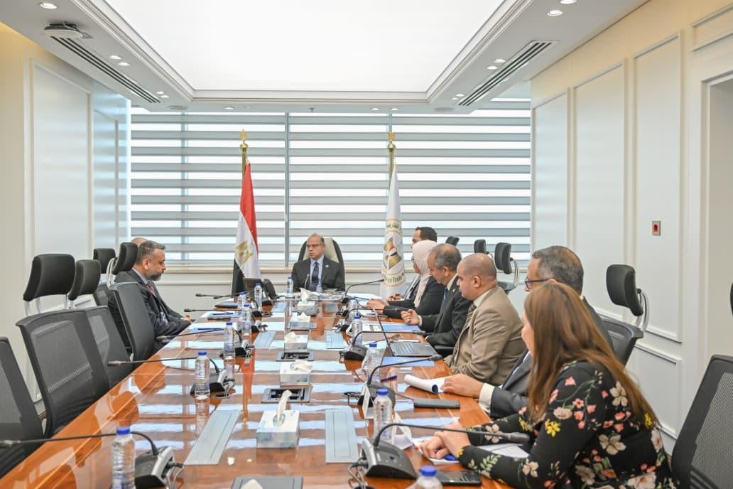 وزير الاستثمار والتجارة الخارجية، مسؤولي شركة بروكتر آند جامبل