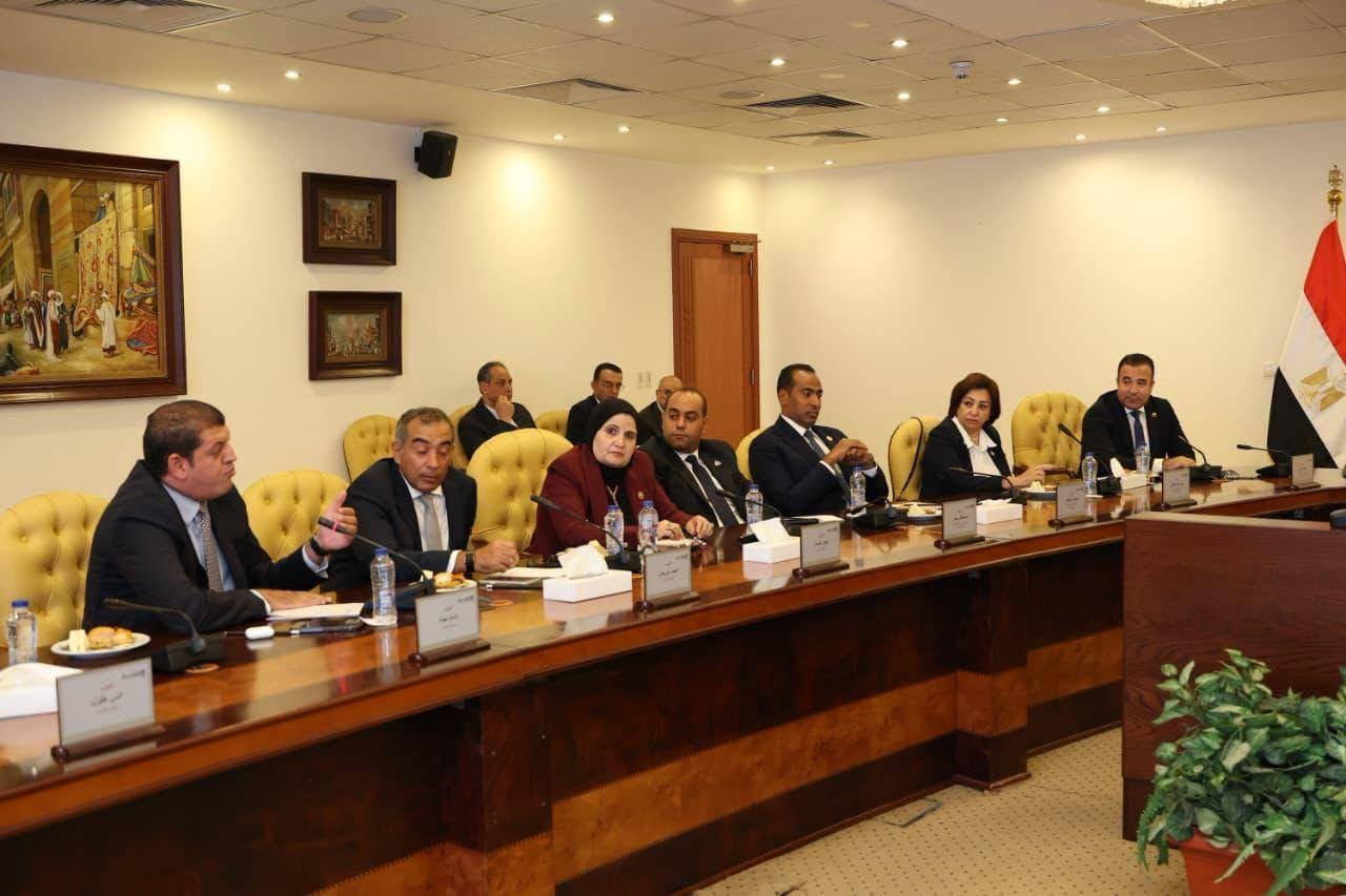 وزير الاتصالات