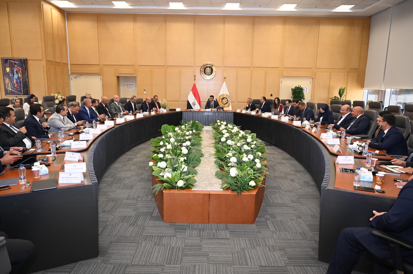 وزير الصناعة
