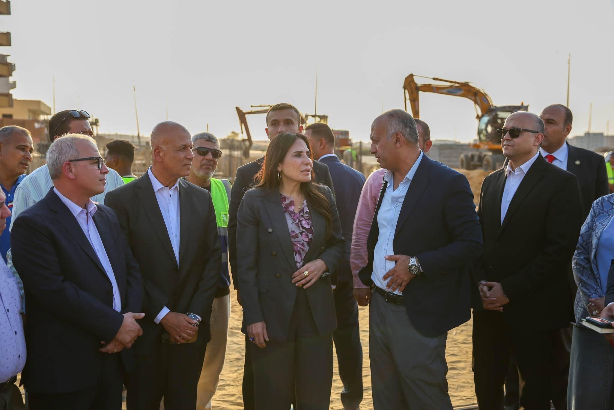 جولة وزيرة الإسكان