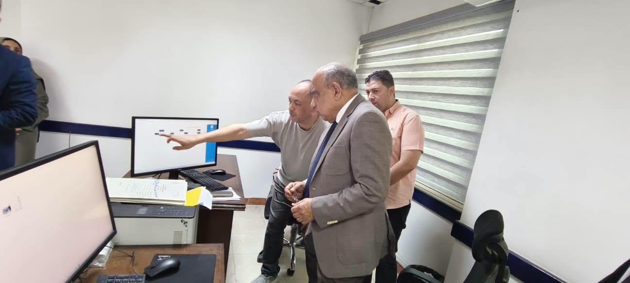 وزير الكهرباء