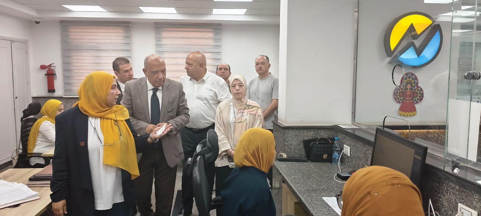 وزير الكهرباء